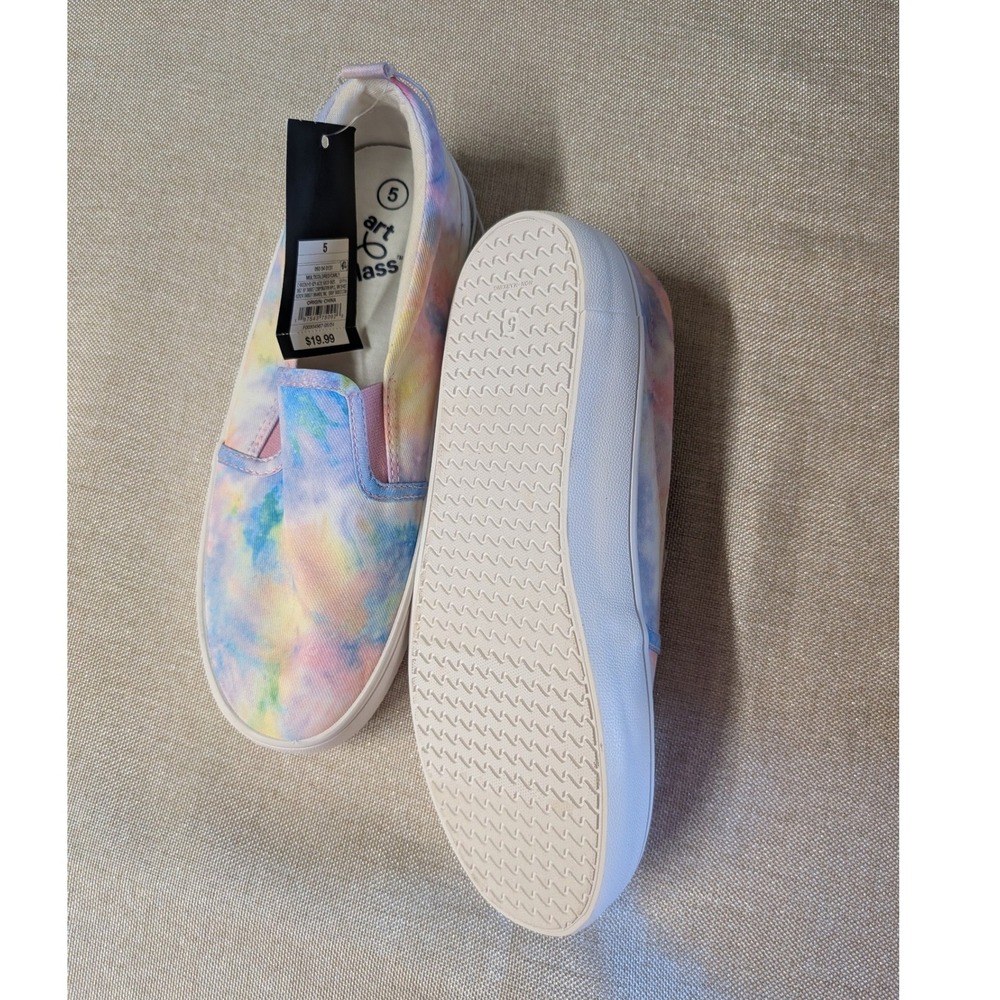 Art Class Slip On Sneakers Girls 5 Multicolor NWT Tie Dye Canvas Shoes - Picture 2 of 2